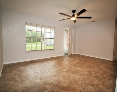 309 Diamond Street - Photo Thumbnail 4