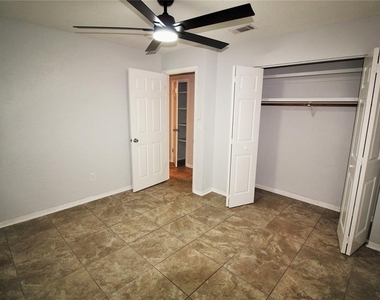 309 Diamond Street - Photo Thumbnail 10