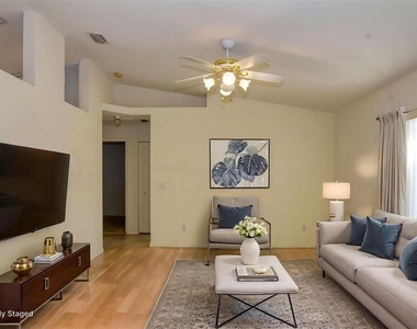 9832 Sw 61 Court - Photo Thumbnail 1