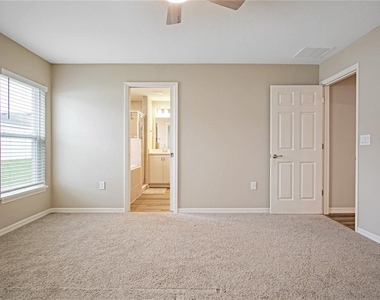 1831 Daystar Drive - Photo Thumbnail 13