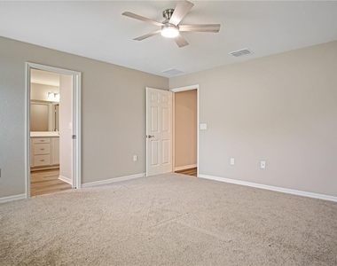 1831 Daystar Drive - Photo Thumbnail 12