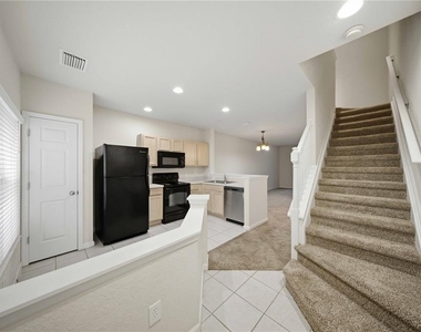 4459 Sw 49th Avenue - Photo Thumbnail 2