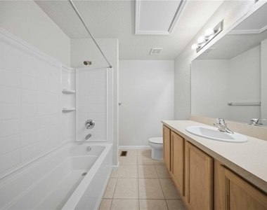 4459 Sw 49th Avenue - Photo Thumbnail 15