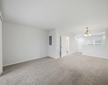 4459 Sw 49th Avenue - Photo Thumbnail 7