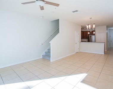 8221 Mystic View Way - Photo Thumbnail 5