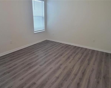 16167 Mangrove Road - Photo Thumbnail 4