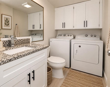 5269 Brook Court - Photo Thumbnail 12