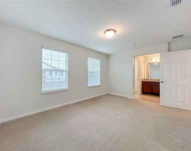 14259 Lake Preserve Boulevard - Photo Thumbnail 43