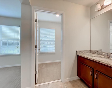 14259 Lake Preserve Boulevard - Photo Thumbnail 51
