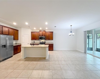14259 Lake Preserve Boulevard - Photo Thumbnail 6