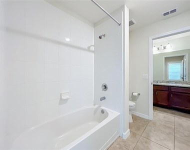 14259 Lake Preserve Boulevard - Photo Thumbnail 52