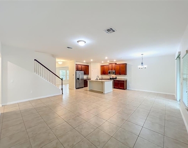 14259 Lake Preserve Boulevard - Photo Thumbnail 16