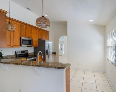 9838 Pecky Cypress Way - Photo Thumbnail 10
