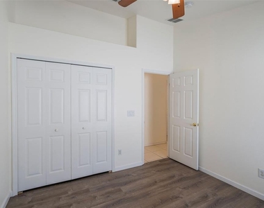 9838 Pecky Cypress Way - Photo Thumbnail 31
