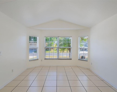 9838 Pecky Cypress Way - Photo Thumbnail 16
