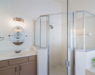 9838 Pecky Cypress Way - Photo Thumbnail 22