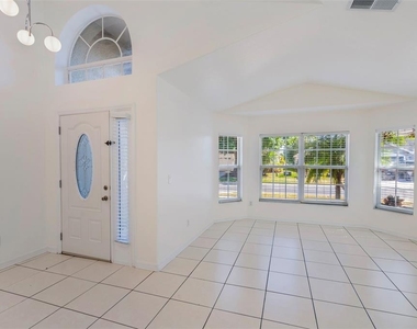 9838 Pecky Cypress Way - Photo Thumbnail 15