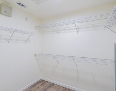 9838 Pecky Cypress Way - Photo Thumbnail 34