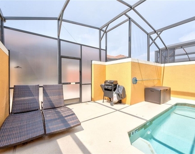 8961 Bismarck Palm Rd - Photo Thumbnail 21