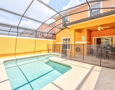 8961 Bismarck Palm Rd - Photo Thumbnail 22