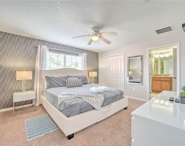 8961 Bismarck Palm Rd - Photo Thumbnail 9