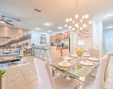 8961 Bismarck Palm Rd - Photo Thumbnail 3