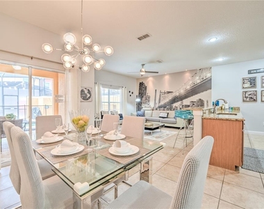 8961 Bismarck Palm Rd - Photo Thumbnail 4