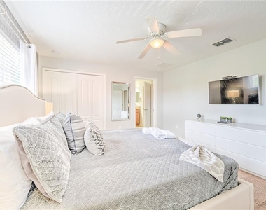 8961 Bismarck Palm Rd - Photo Thumbnail 10