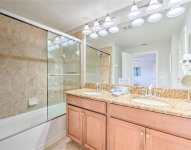 8961 Bismarck Palm Rd - Photo Thumbnail 12