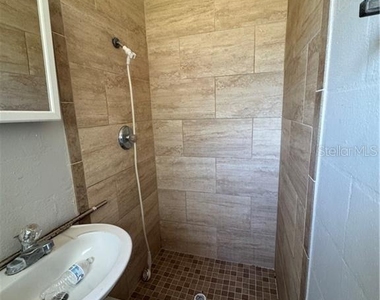 315 A Sangster - Photo Thumbnail 7