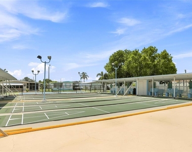 1 Poinsettia Drive - Photo Thumbnail 36