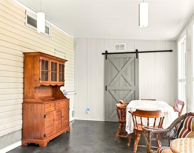 1 Poinsettia Drive - Photo Thumbnail 6
