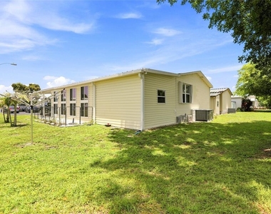 1 Poinsettia Drive - Photo Thumbnail 34