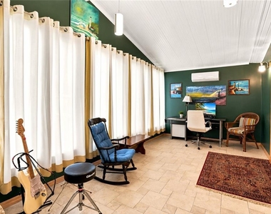 1 Poinsettia Drive - Photo Thumbnail 8
