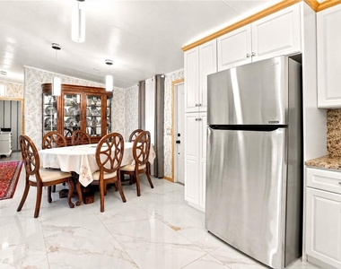 1 Poinsettia Drive - Photo Thumbnail 15