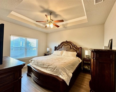 223 Moonraker Circle - Photo Thumbnail 12
