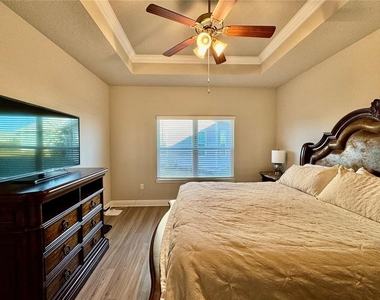 223 Moonraker Circle - Photo Thumbnail 11