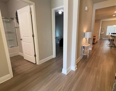 223 Moonraker Circle - Photo Thumbnail 19