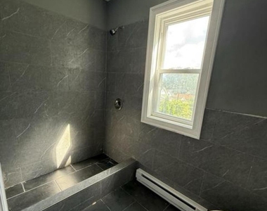 713 Cherry Street - Photo Thumbnail 3