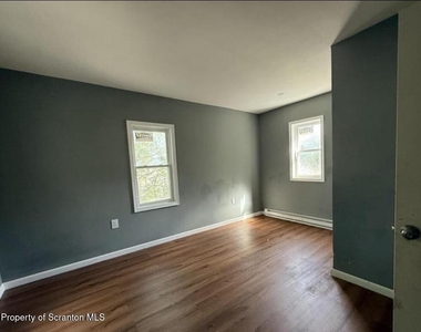 713 Cherry Street - Photo Thumbnail 4