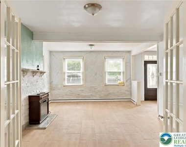 3276 Easton Avenue - Photo Thumbnail 16