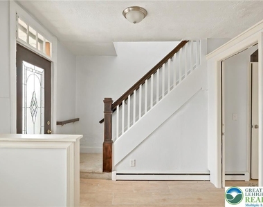 3276 Easton Avenue - Photo Thumbnail 7