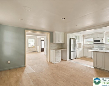 3276 Easton Avenue - Photo Thumbnail 19