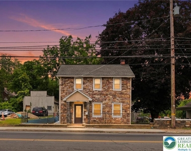 3276 Easton Avenue - Photo Thumbnail 4