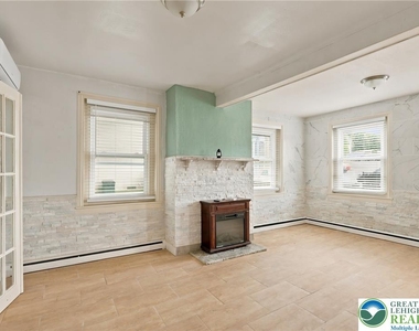 3276 Easton Avenue - Photo Thumbnail 12