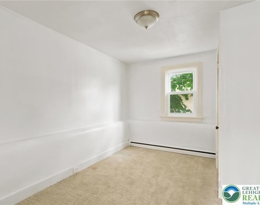 3276 Easton Avenue - Photo Thumbnail 34