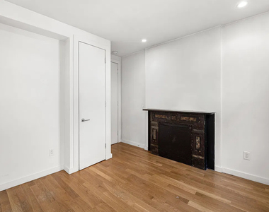 255 West 15th Street - Photo Thumbnail 6
