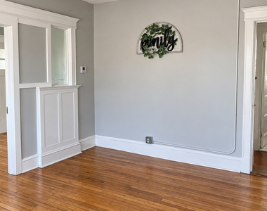 229 White Street - Photo Thumbnail 2