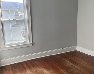 229 White Street - Photo Thumbnail 9