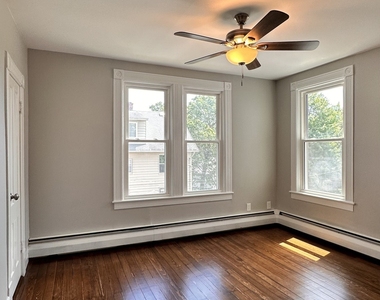 28 Summit Street - Photo Thumbnail 15